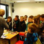 "Leibniz geht nach draußen" - 5a bei der Polizei 22.5.13