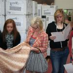 "Leibniz geht nach draußen" - 12. Klassen bei "Caprice"