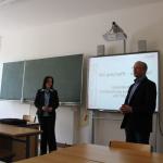 "Leibniz lädt ein" Prof.Dr. Jochum im Kurs 11er1 - 24.5.13